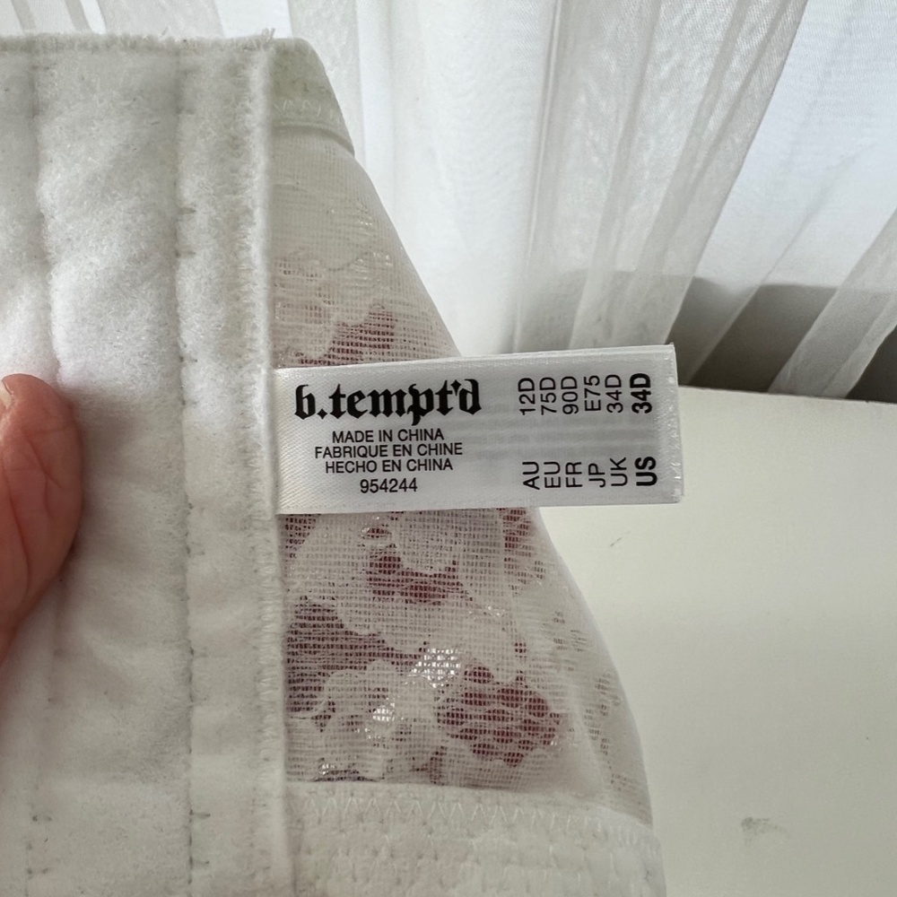 B.Tempted Strapless Underwire Bra - image 6